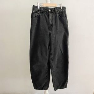 Levi’s Balloon Jeans